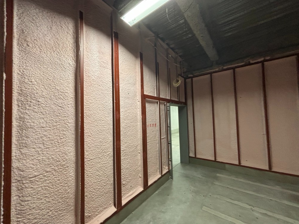 ウレタン断熱材工事画像5