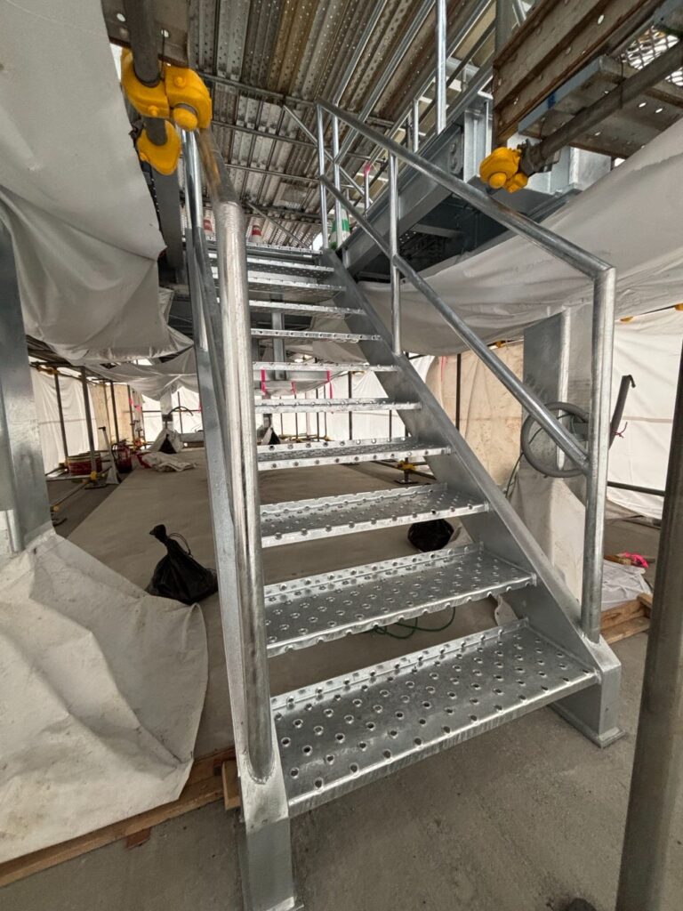鉄骨屋根工事画像8